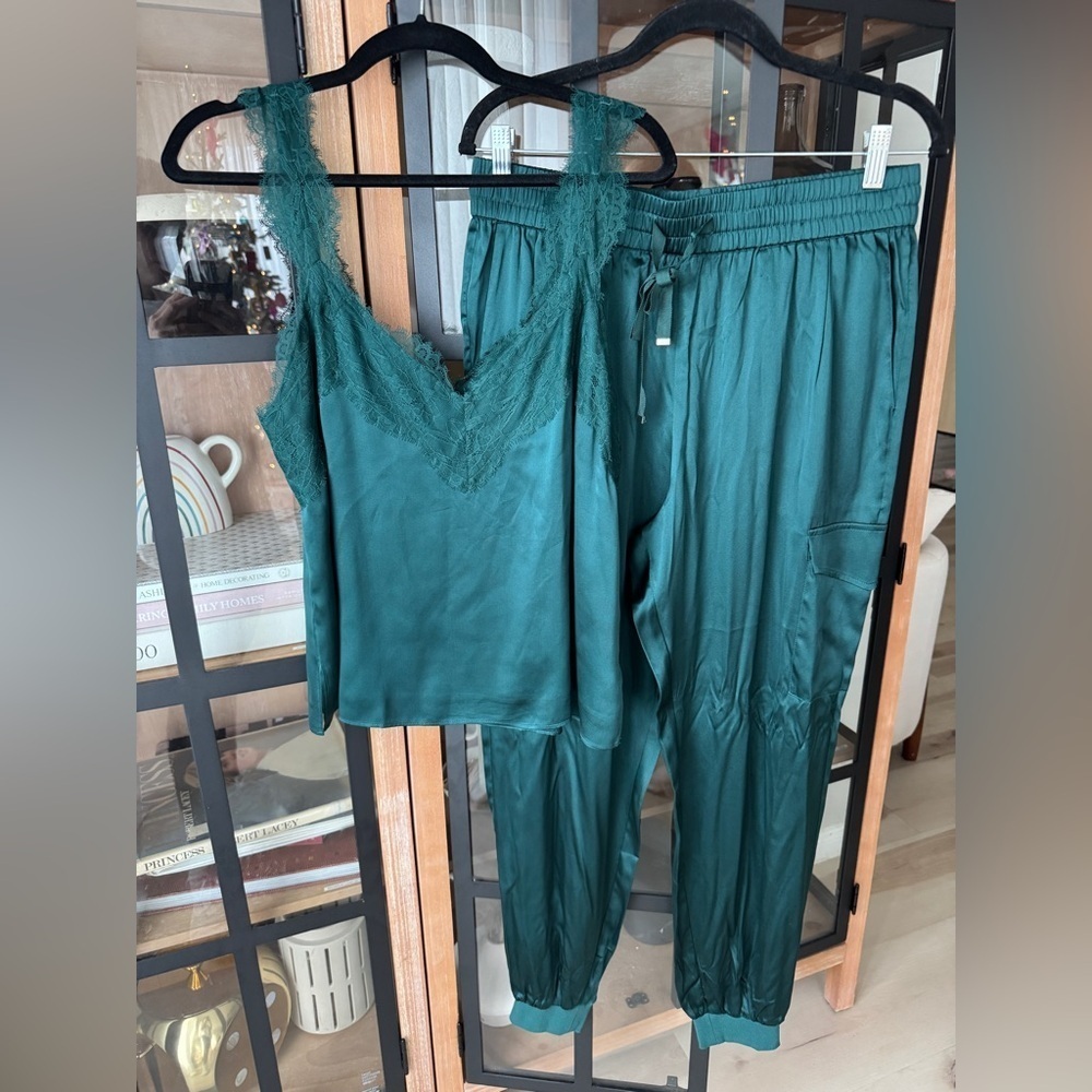 CAMI NYC Silk lace tank top joggers pants trousers pine emerald elsie set - Picture 2 of 12